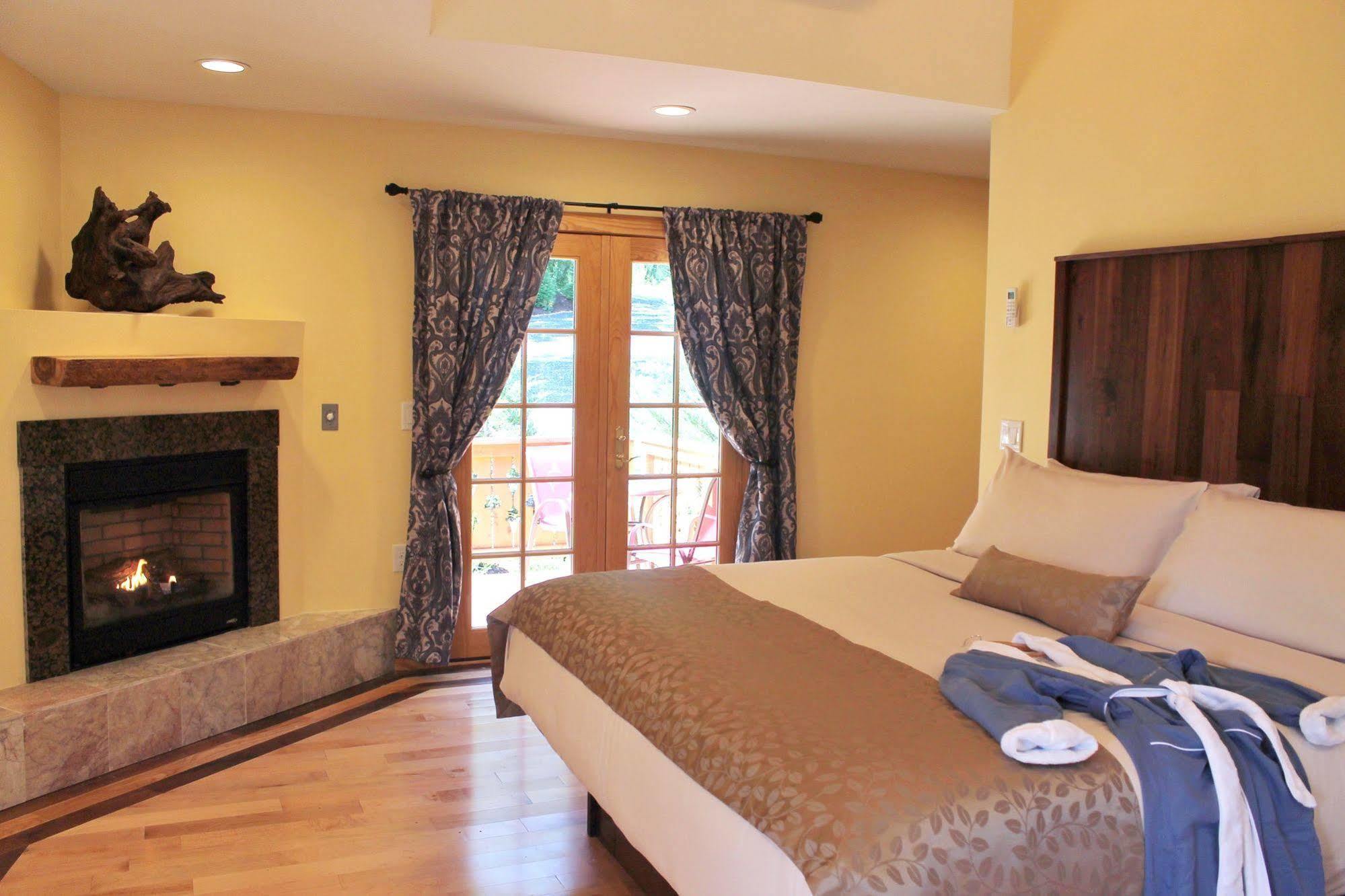Fenton Inn Nellysford Экстерьер фото